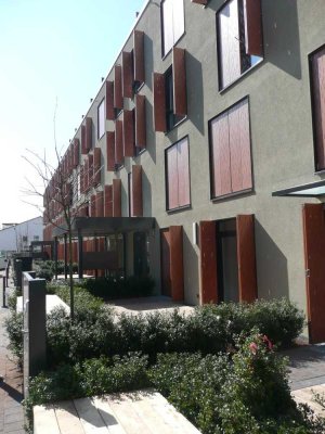 Geräumige 1-Zimmer-Maisonettenwohnung mit Dachterrasse freut sich auf Ihren Einzug!