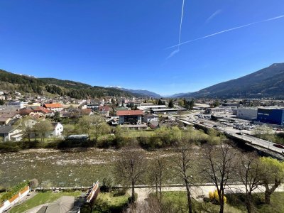 STILVOLL UND ZENTRAL WOHNEN MIT WEITBLICK! IHRE WOHLFÜHLOASE ÜBER DEN DÄCHERN DER STADT!