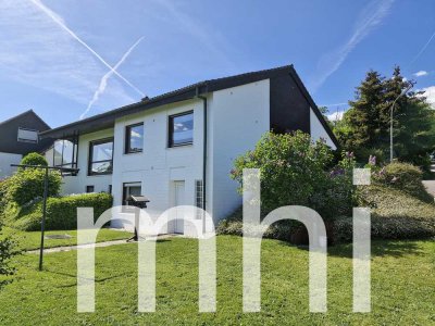 Nümbrecht Rommelsdorf: Verklinkerter Massivbau mit Garage