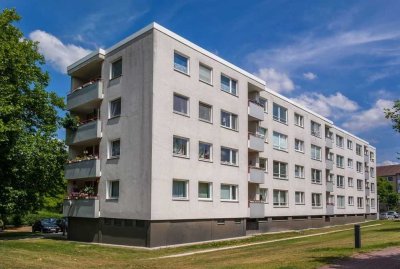 Wohnen im Grünen: 4-Zimmer-Wohnung mit sonniger Loggia