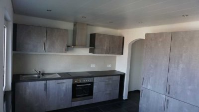 Freundliche und sanierte 4,5-Raum-Maisonette-Wohnung mit Balkon und EBK in Kohlberg