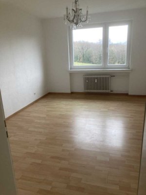 Freundliche 2-Zimmer-Wohnung mit Balkon, Garten und Einbauküche in Wuppertal-Vohwinkel
