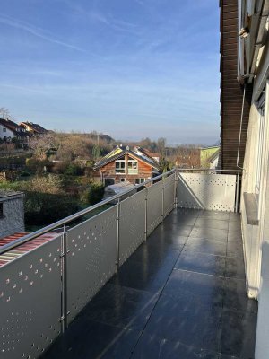 Große 4-Zimmer Dachgeschosswohnung in Endingen-Amoltern am Kaiserstuhl