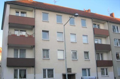 LIST, sanierte 4-Zimmer-Wohnung mit Balkon