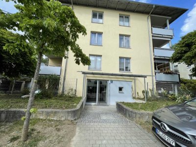 Idyllisch Lage mit viel Grün: Diese frisch renovierte 3-Zimmer-Wohnung wartet auf Sie!