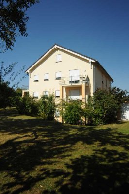 Attraktive 2,5-Zi.-Wohnung (65m²) im 1. OG, Schweich