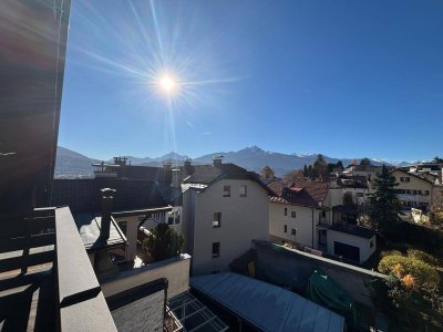 Gemütliche 2-Zimmer-Dachgeschosswohnung mit Balkon und Garagenbox in Innsbruck (Hötting)