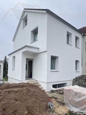 Top sanierte DHH in top Lage zwischen Schildesche und Theesen zu Vermieten!!