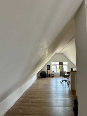 Modernes Raumwunder mit Garten, Sauna & neuem Dachgeschoss – ab 1.9. bezugsfrei!