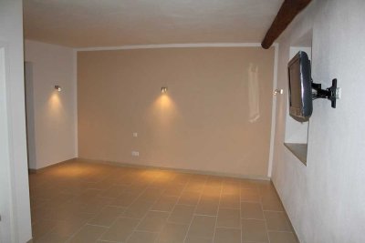 DIPLOM-Immowirt MAIER !! Perfekte LAGE zwischen Uni und Altstadt - Studenten-Appartement !!