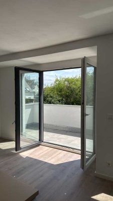 Neubau in Asperg - ERSTBEZUG!! 3 Zimmer - offene Küche - Balkon + Dachterrasse