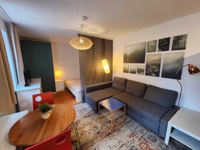 Möblierte, neu eingerichtete 1-Zimmerwohnung
