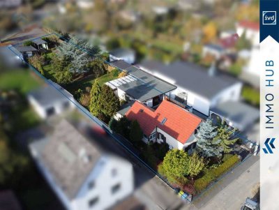 ++ Wohnen, Gestalten, Verwirklichen – Grundstück mit Bestandsgebäude und viel Grün ++