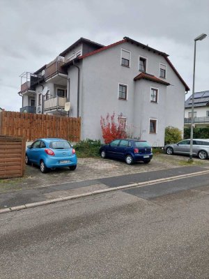 Von Privat: Helle 2-Zimmer Dachgeschosswohnung in Höchstadt an der Aisch