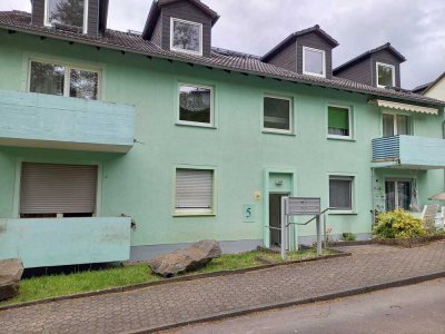 Sehr schöne gepflegte 2 ZKB-Dachgeschosswohnung mit Balkon und toller Aussicht