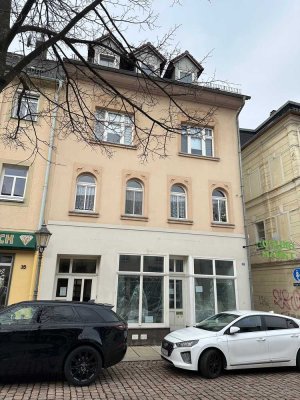 ruhige 2 Raum Wohnung mit Balkon und Einbauküche am Markt