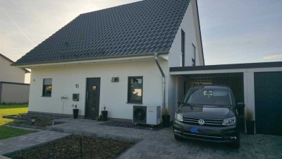 Günstiges 5-Zimmer-Einfamilienhaus in Querenhorst