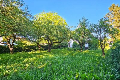 Charmantes Einfamilienhaus auf herrlichem West-Grundstück, auch Neubebauung nach §34 BauGB möglich