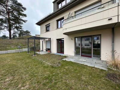 Terrasse, EBK, Stellplatz, 2 Zimmer barrierefrei