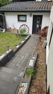 Geräumige 2,5-Zimmer Souterrain Wohnung mit eigenem Garten