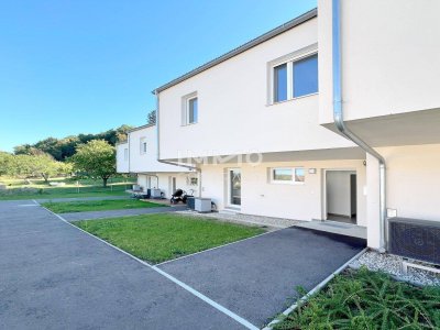 4ZI-REIHENHAUS mit NEBENGEBÄUDE (BÜRO) in Grünlage inkl.2 Parkpl.Landesförderung möglich - keine Käuferprovision