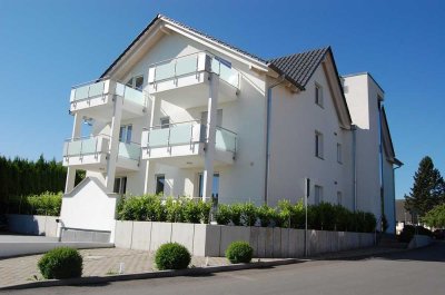 Barrierefreie Traumwohnung mit drei Balkonen und Panoramablick