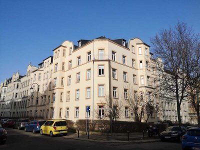 Schöne, helle 3-Raum-Wohnung mit Fernblick & Tageslichtbad auf dem beliebten Kaßberg