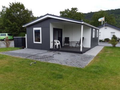 Wohnen wo andere Urlaub machen - Tiny Haus mit Terrasse und eigenem Garten in Koblenz