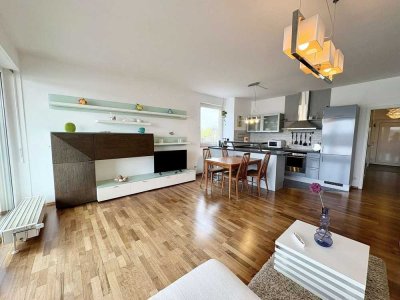 Zum einziehen! Möblierte zwei-Zimmerwohnung mit Blick zum Schmausenbuck