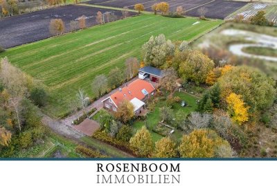 Kernsaniertes Landhausanwesen im Grünen: Ihr küstennaher Rückzugsort in Alleinlage!