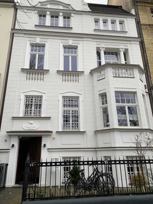 Charmante 2-Zimmer Wohnung im 3. OG in Bonn Südstadt