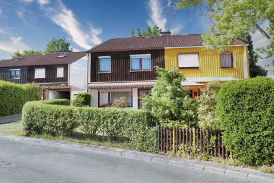 DHH Bth./Roter Hügel, 5–6 Zimmer, ca. 150 m² Wfl., Garage, Südausrichtung