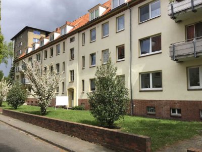 Renovierte 2,5-Zimmer-Wohnung mit Balkon