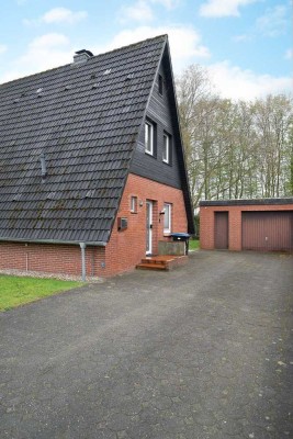 „Schöner wohnen unter dem Dach – Nurdachhaus mit Wohlfühlatmosphäre!“