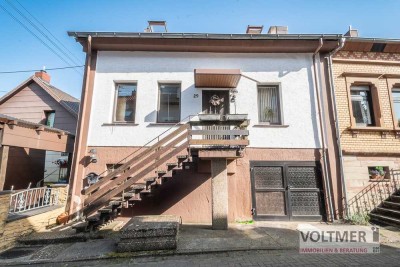 KOMPAKT - Einfamilienhaus mit Dachterrasse in ruhiger Sackgassenlage in Fischbach!