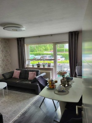Moderne 3-Raum-Erdgeschosswohnung mit Balkon u EBK in Ennepetal, Grenze Schwelm, Nähe Helios-Klinik