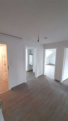 Dachgeschosswohnung in verkehrsberuhigter Lage