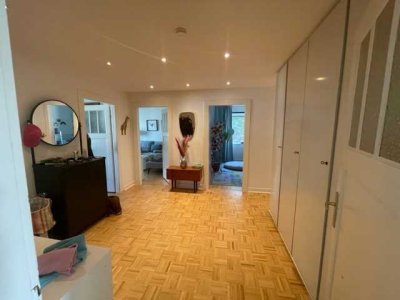 Elegante 110 m² Wohnung in Kaiserswerth – ideal für Paare & Familien