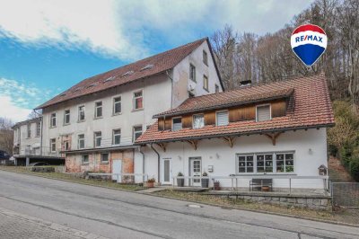 Einfamilienhaus mit zwei Lagerhallen für Handwerker in Tiefenstein