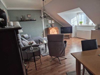 Helle 2-Zimmer Dachgeschosswohnung in Regenstauf