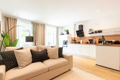 Schicke 2-Zimmer-Wohnung mit hochwertiger Einbauküche | Balkon | Parkett | Fußbodenheizung