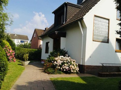 Einfamilienhaus mit Garten in ruhiger Lage in Porz-Urbach