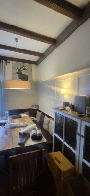 Repräsentative  4 -Zimmer Wohnung im 1. OG in Gelsenkirchen Altstadt