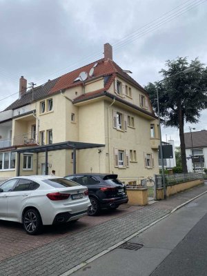 Charmante Maisonette-Wohnung in Altbauvilla im Frankfurter Altvillenviertel Nied