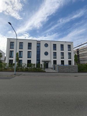 Neuwertige 3-ZW mit hochwertige Ausstattung und integriertem Energiesystem