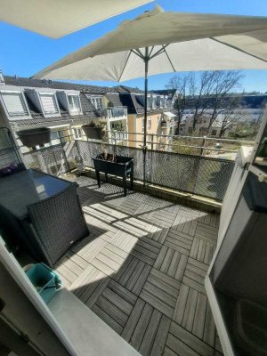 Süd-Balkon, grüne Innenhof-Idylle