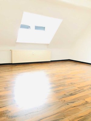 1,5-Zimmer Dachgeschoss in Citynähe