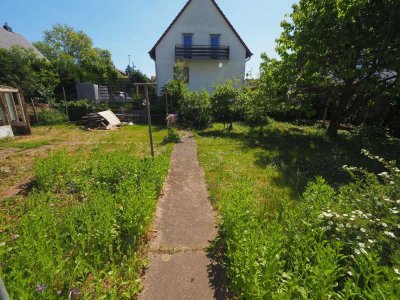 FREISTEHENDES EINFAMILIENHAUS MIT GARAGE UND GARTEN IN ZWEIBRÜCKEN-IXHEIM