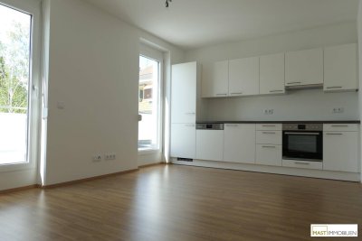 Wunderschöne 2 Zimmer Dachgeschoss-Wohnung mit XXL Balkon/Terrasse und EWE Einbauküche