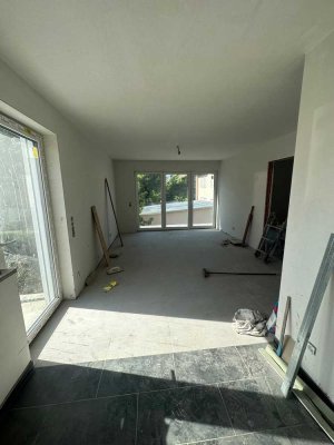 Stilvolle 3-Zimmer-Wohnung mit luxuriöser Innenausstattung mit Balkon nah gelegen an der S-Bahn